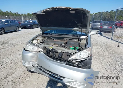 2005 Toyota Camry Le z USA, uszkodzony, nr VIN 4T1BE30K45U410017